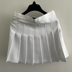 Vintage American Apparel White Pleated tennis Skirt dry clean needed